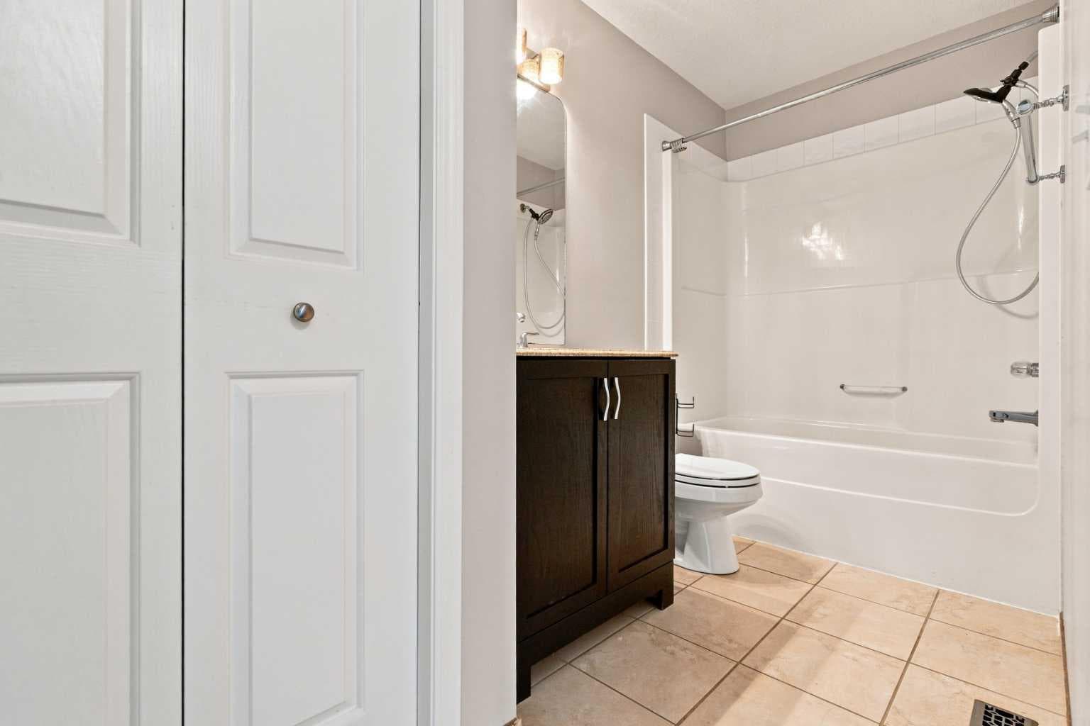 541 Citadel Meadow Bay NW