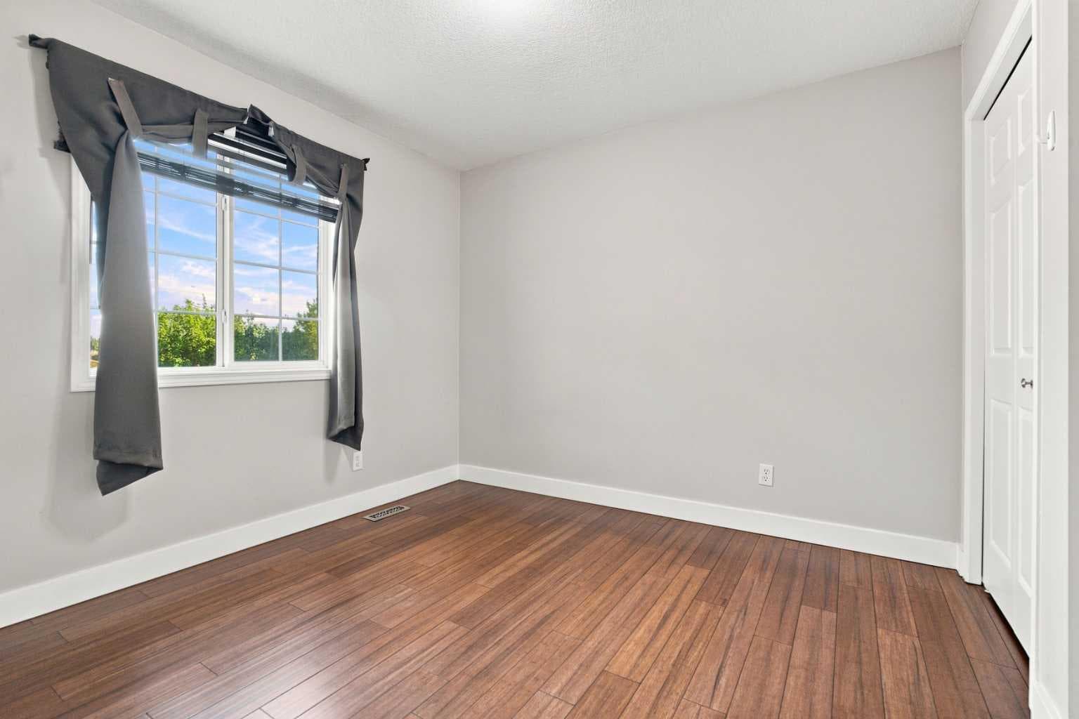 541 Citadel Meadow Bay NW