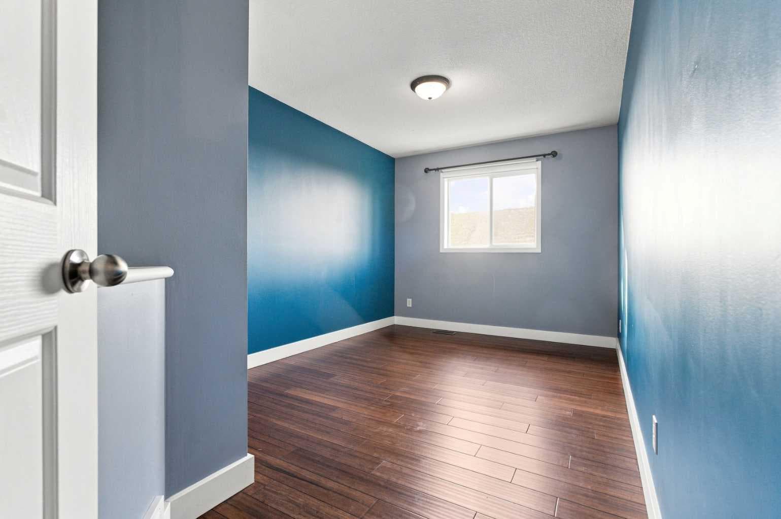 541 Citadel Meadow Bay NW