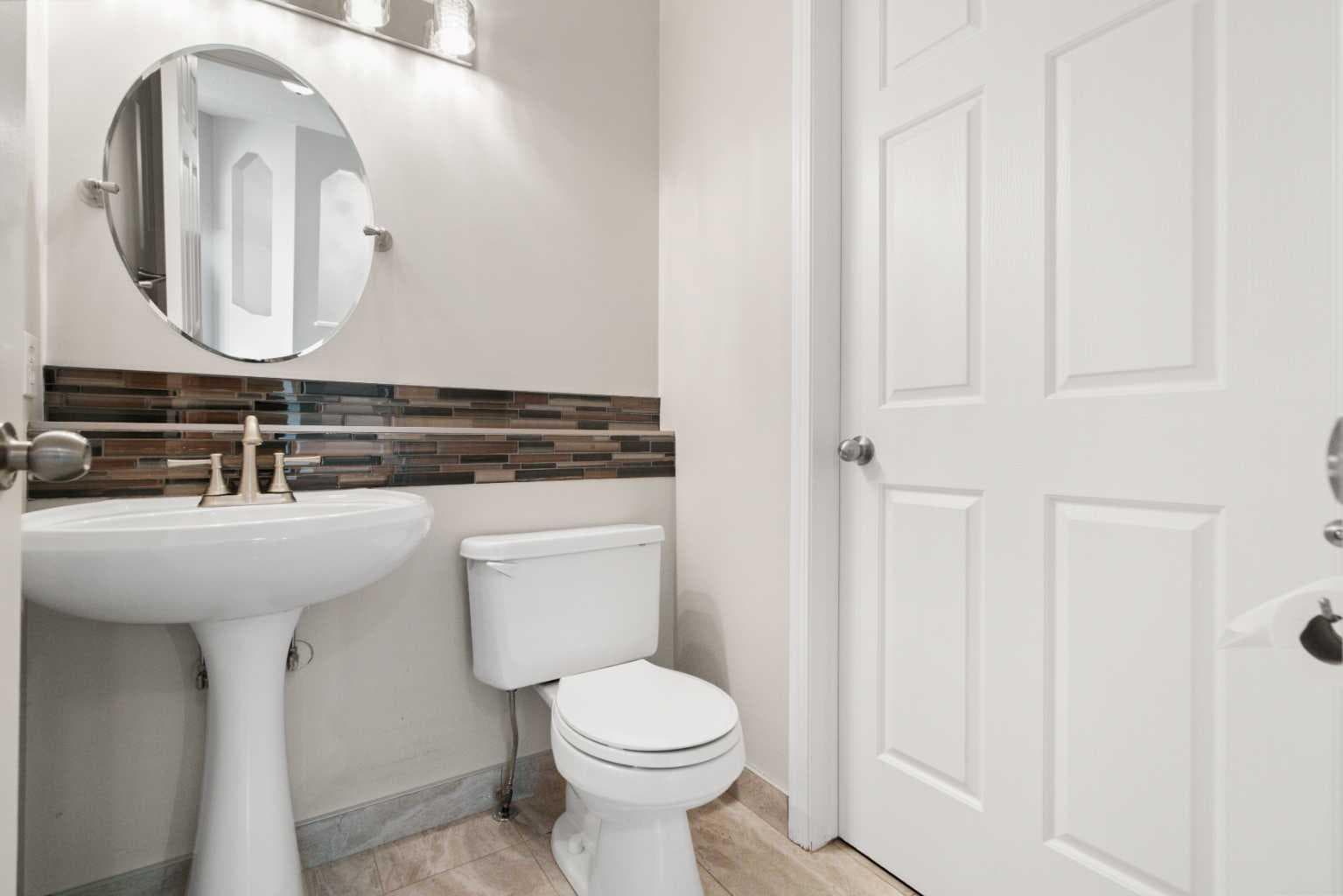 541 Citadel Meadow Bay NW