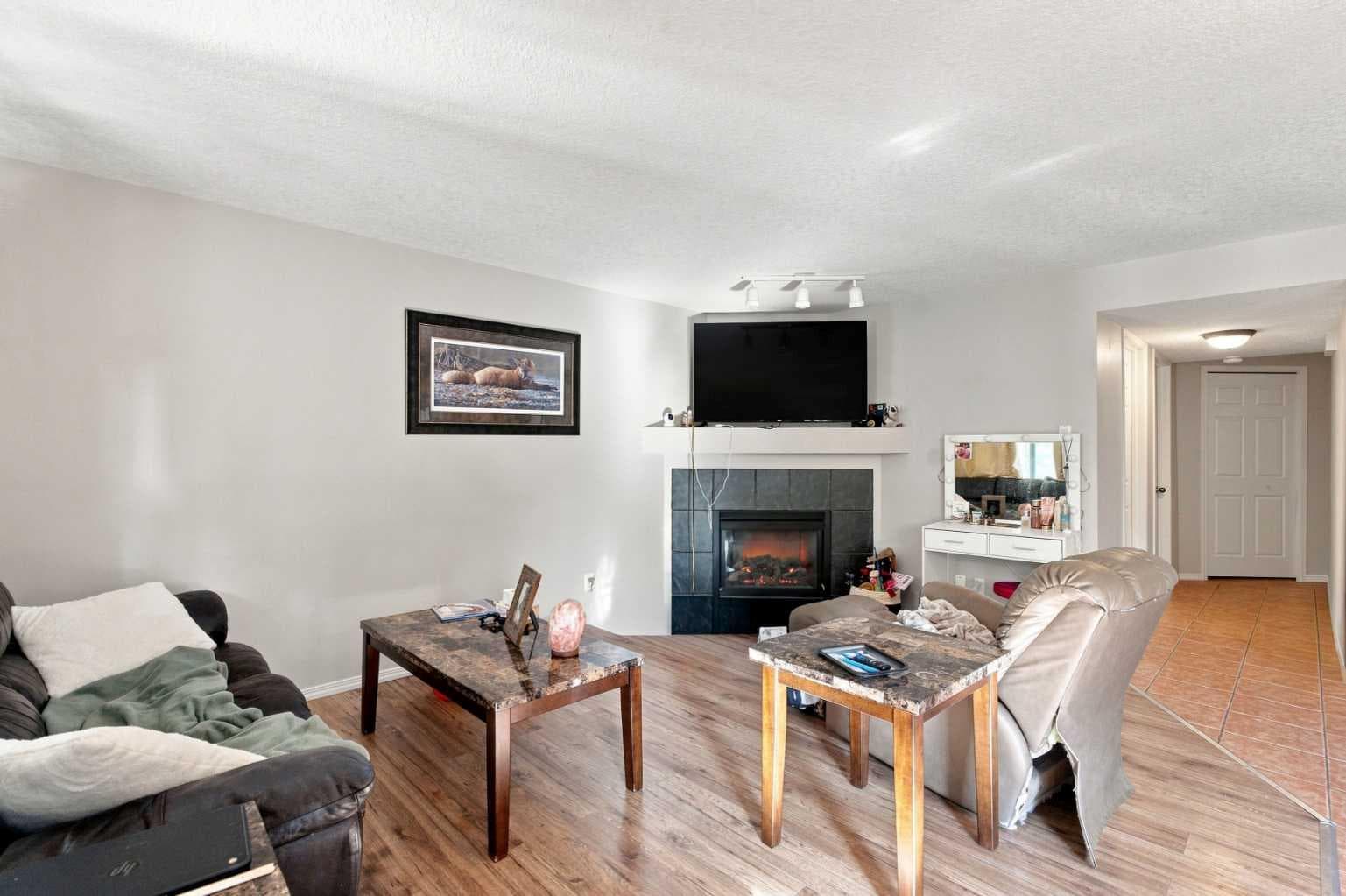 541 Citadel Meadow Bay NW