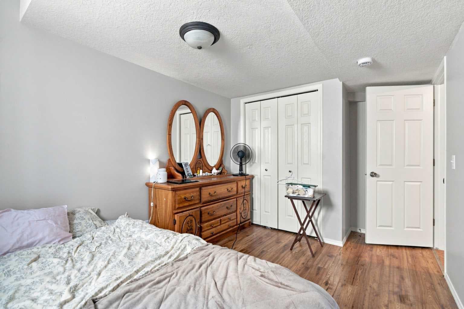 541 Citadel Meadow Bay NW