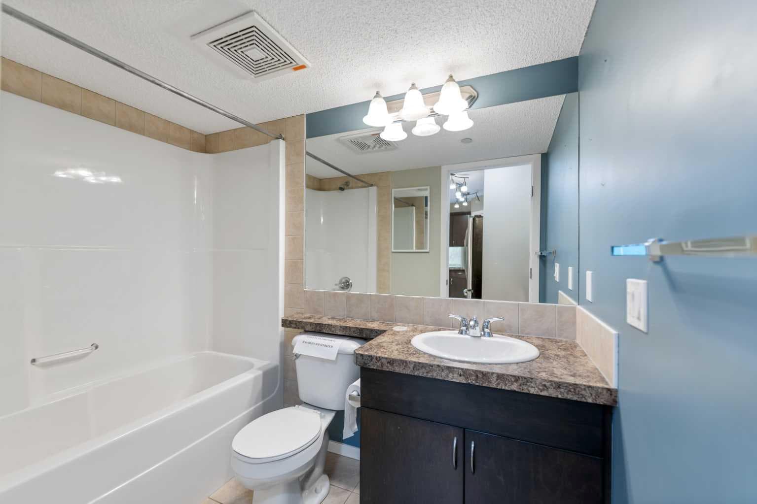 1213, 4 Kingsland Close SE
