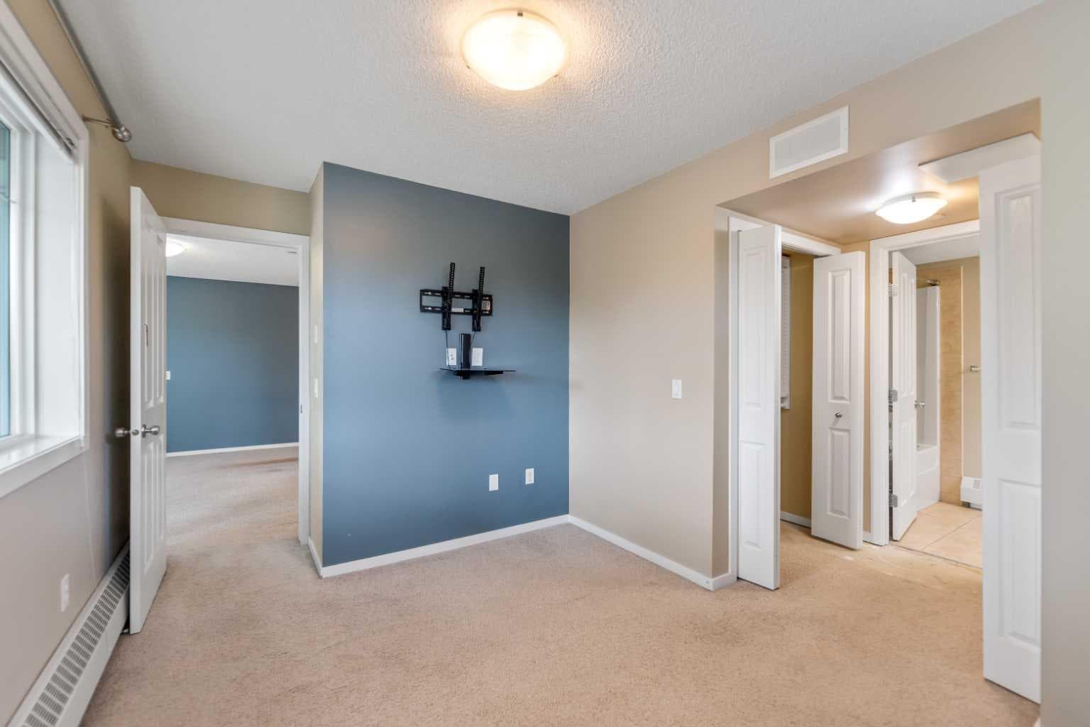 1213, 4 Kingsland Close SE