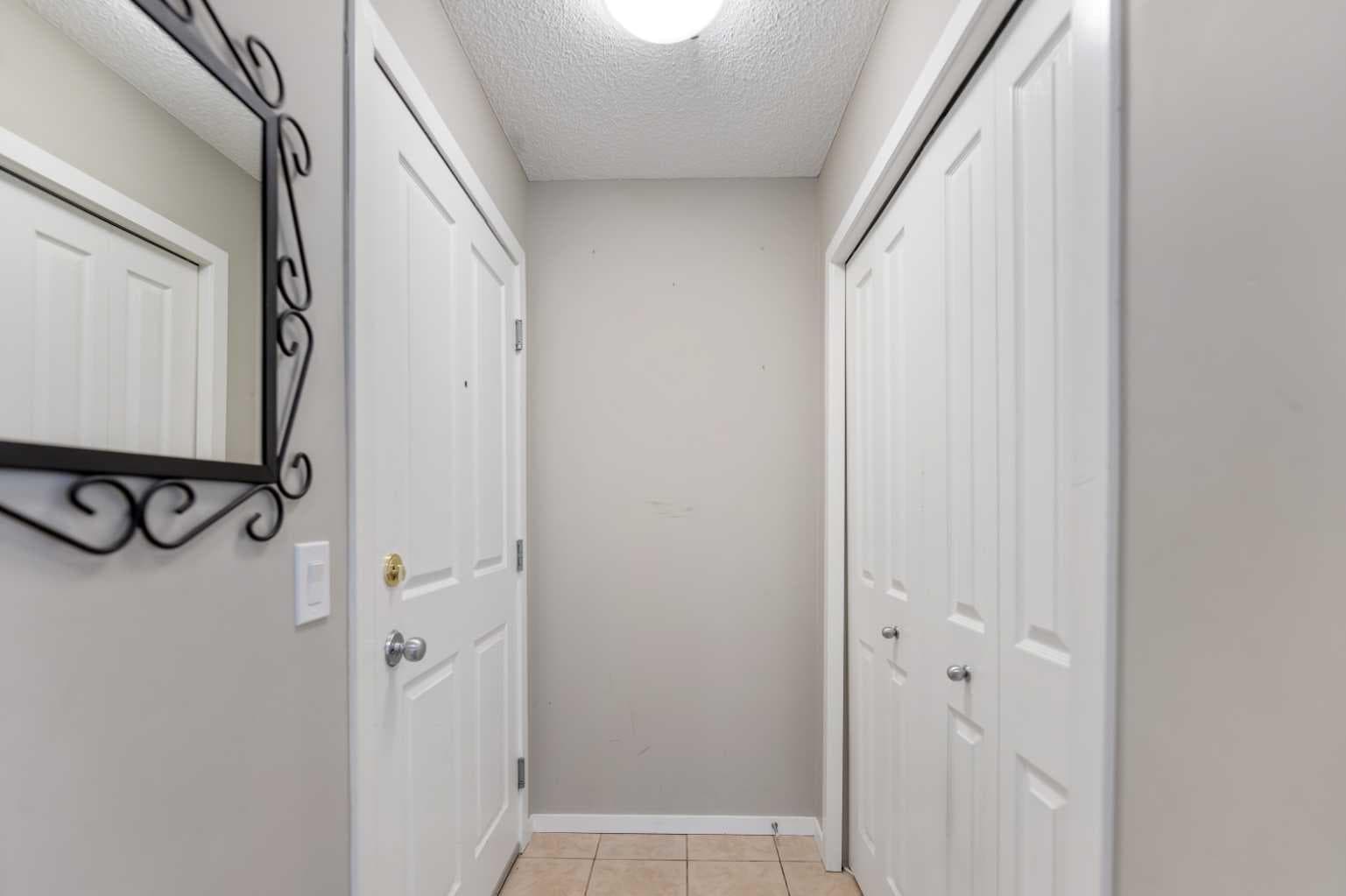 1213, 4 Kingsland Close SE