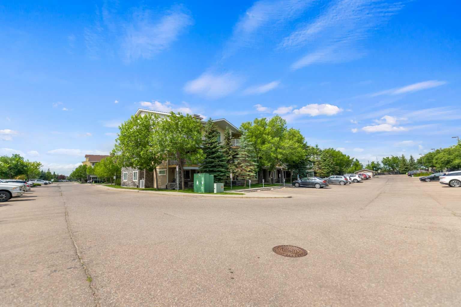 1213, 4 Kingsland Close SE