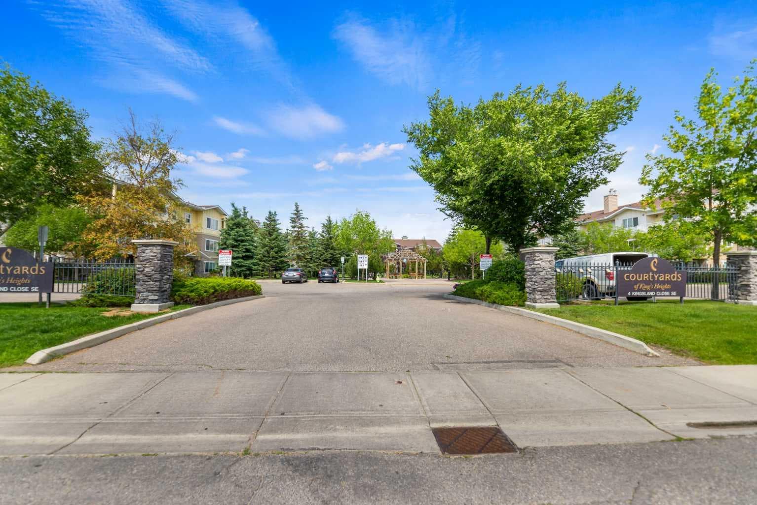 1213, 4 Kingsland Close SE