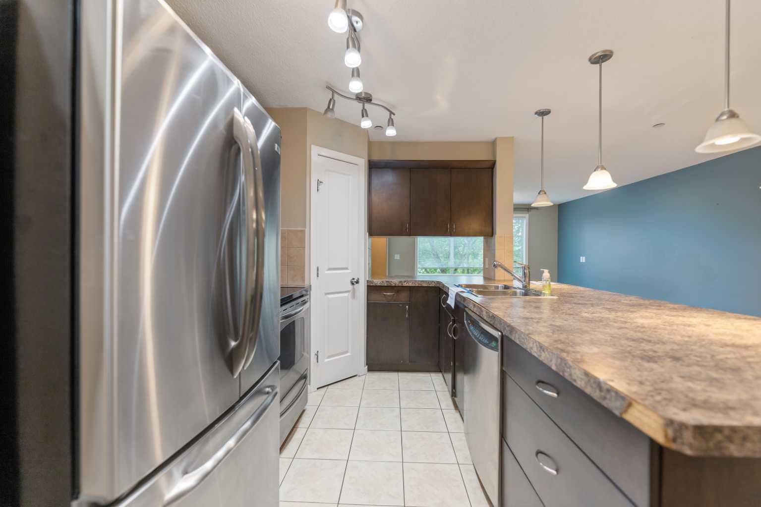 1213, 4 Kingsland Close SE