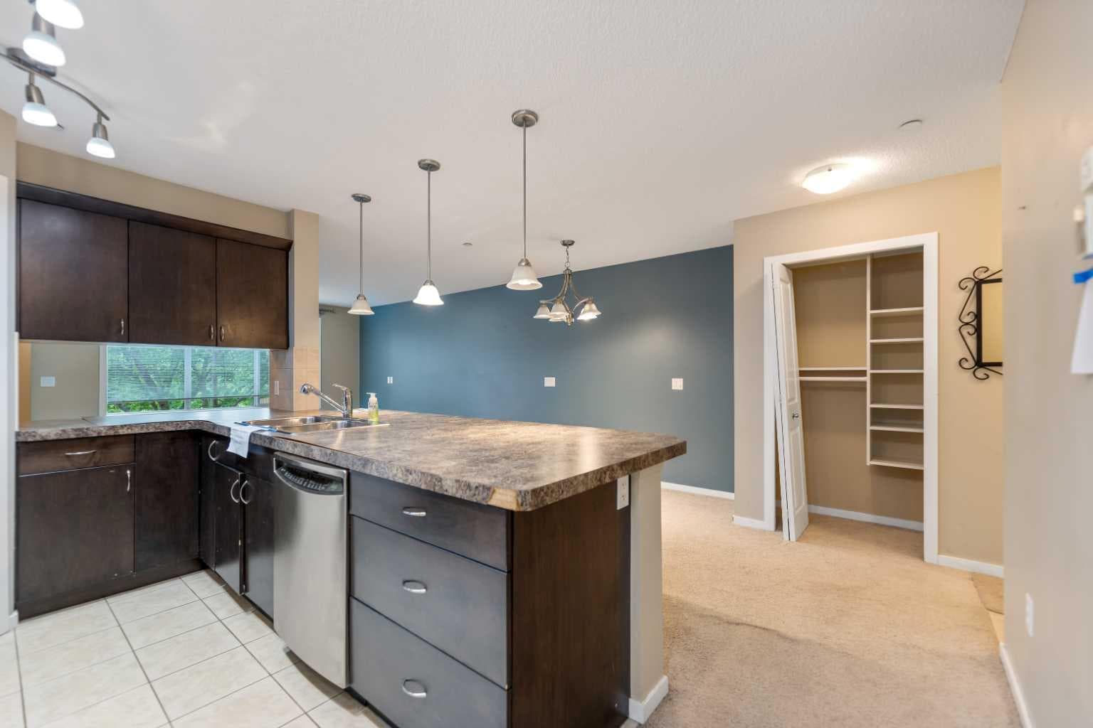 1213, 4 Kingsland Close SE