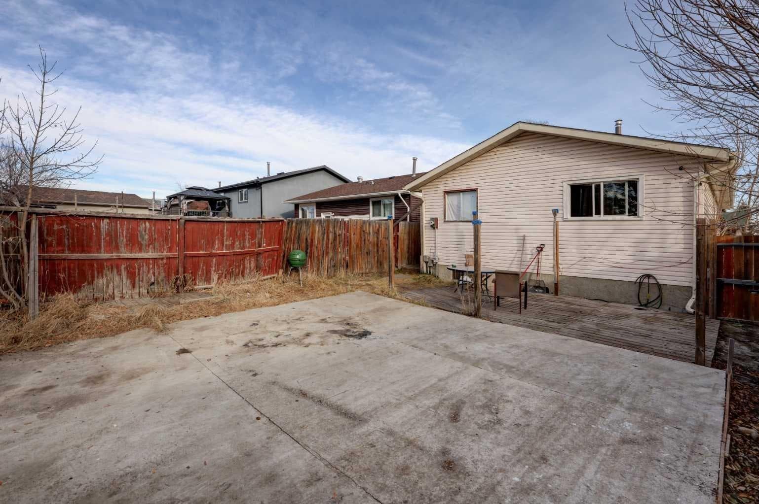 164 Faldale Close NE