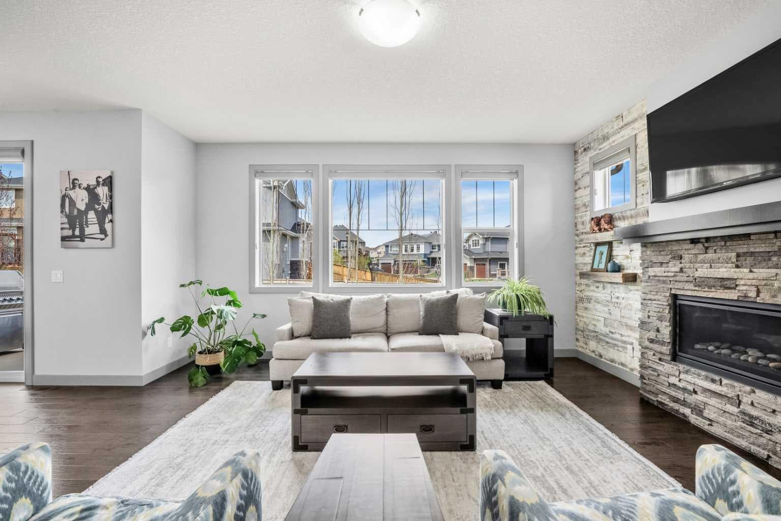 229 Stonemere Bay 