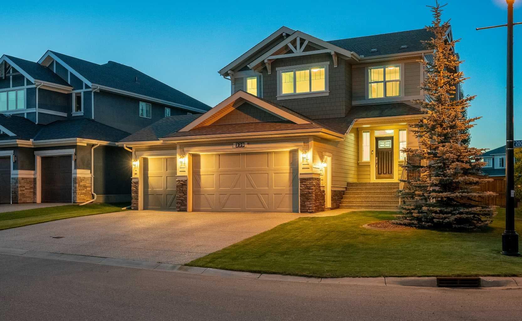 229 Stonemere Bay 