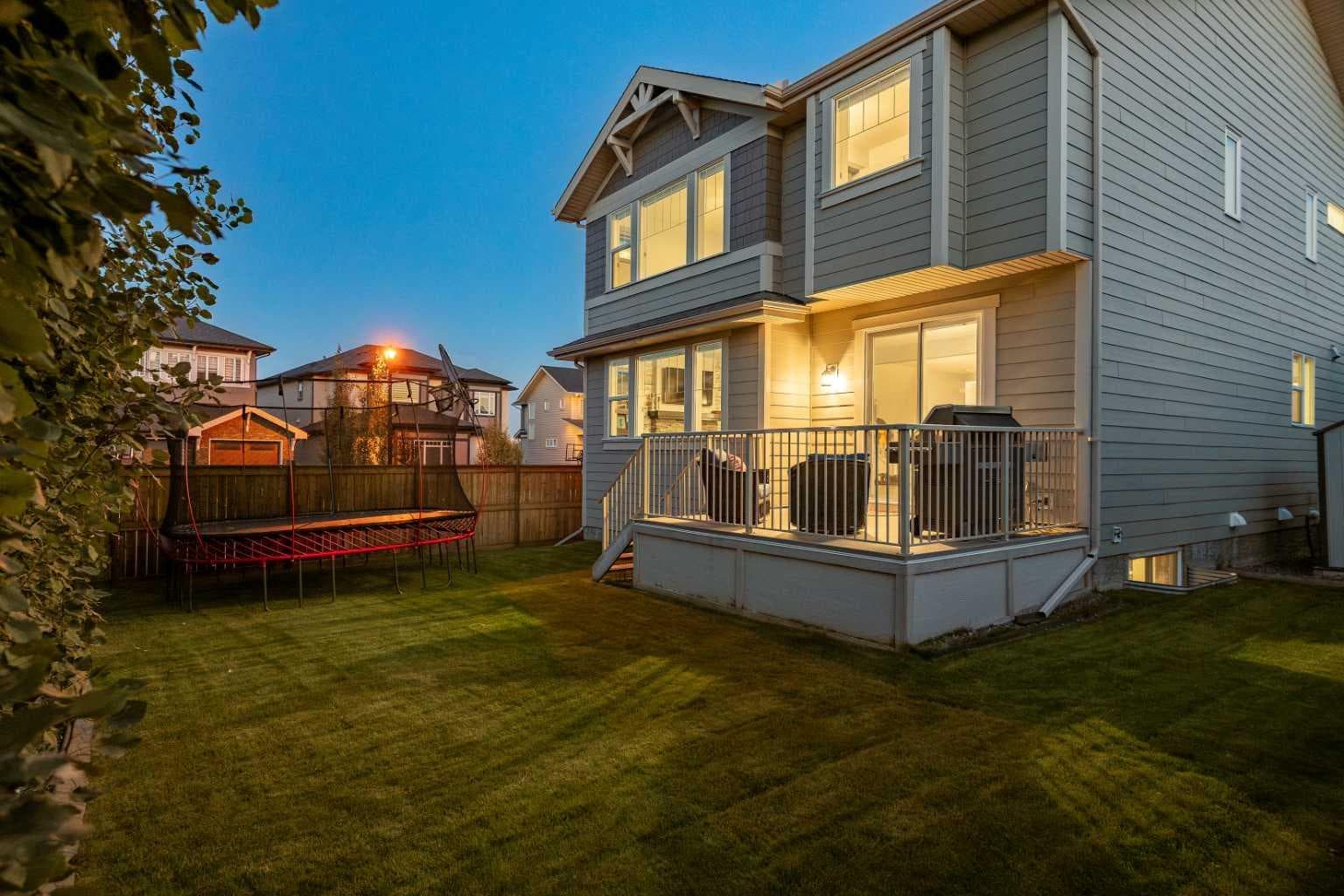 229 Stonemere Bay 