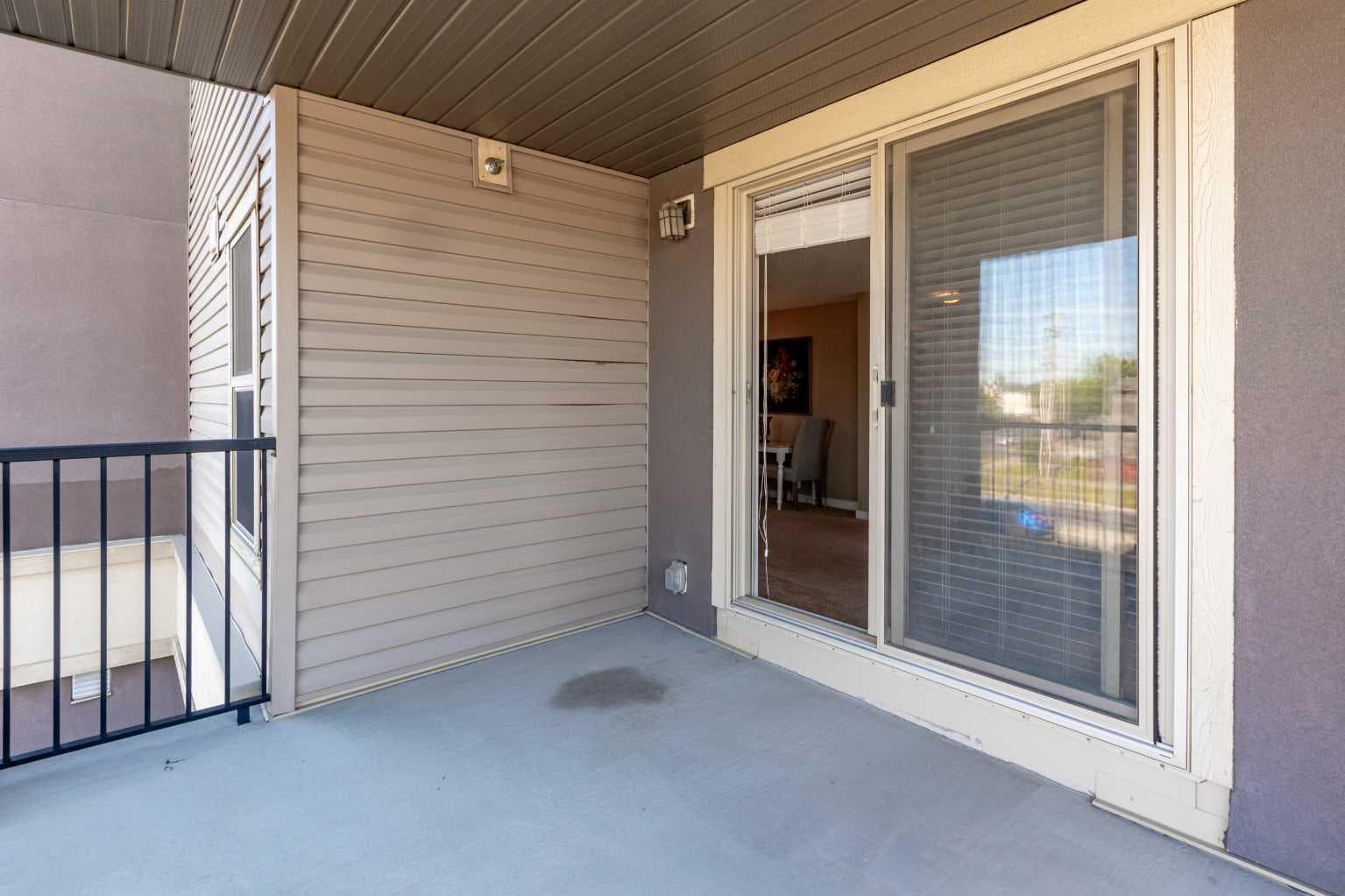 7202, 403 Mackenzie Way SW