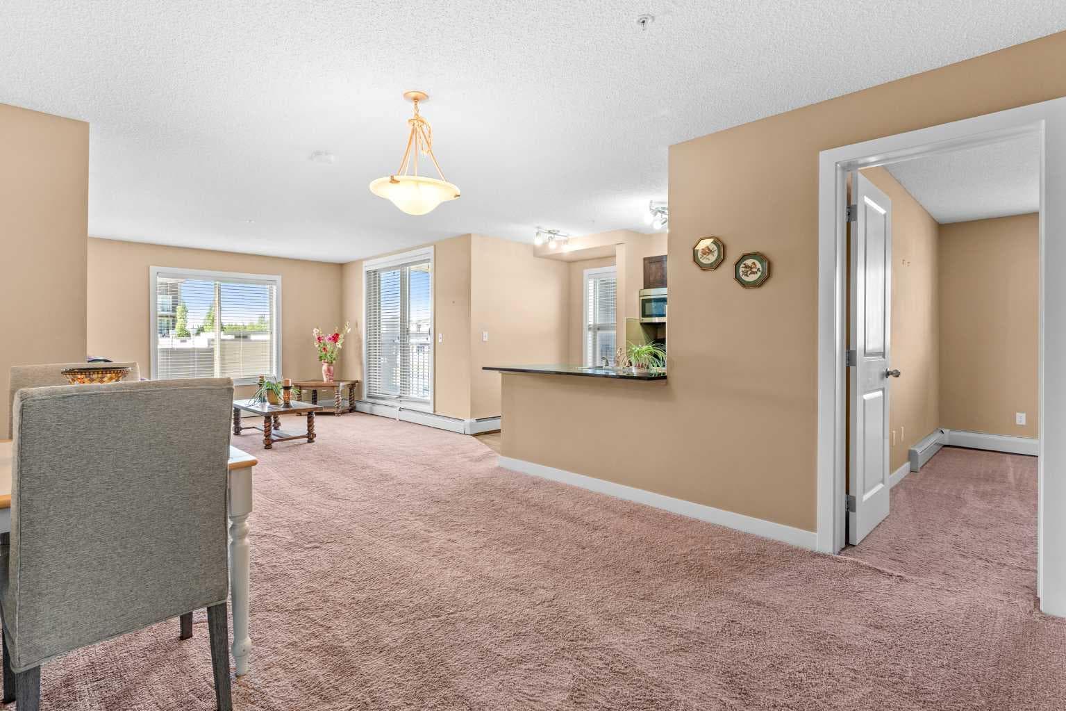 7202, 403 Mackenzie Way SW