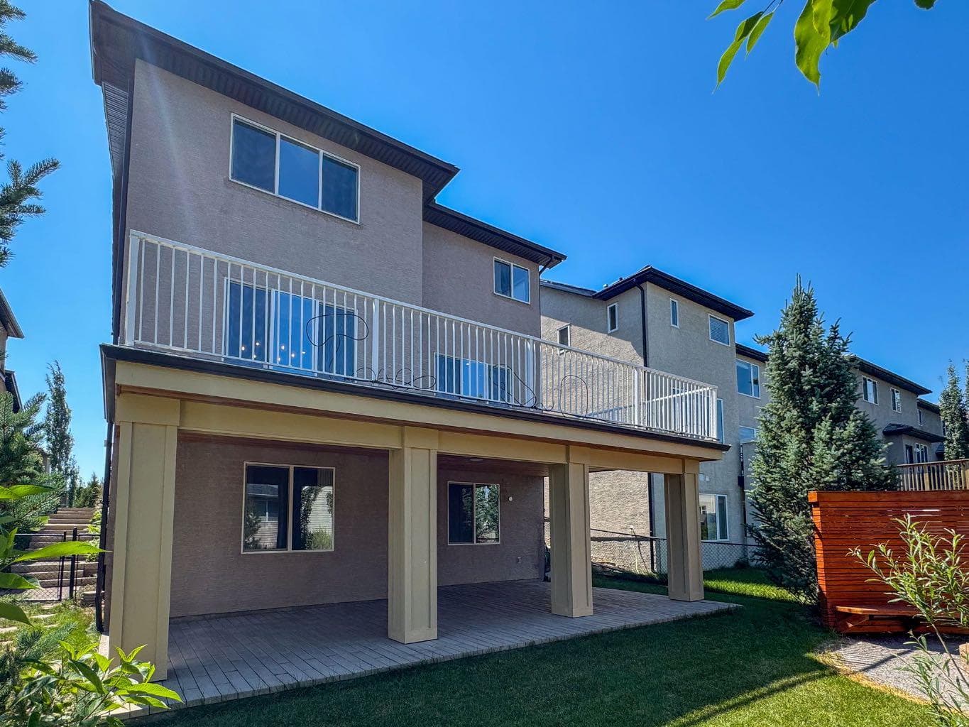 54 Royal Ridge Mount NW