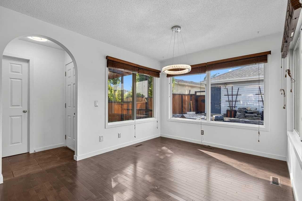 813 Prestwick Circle SE
