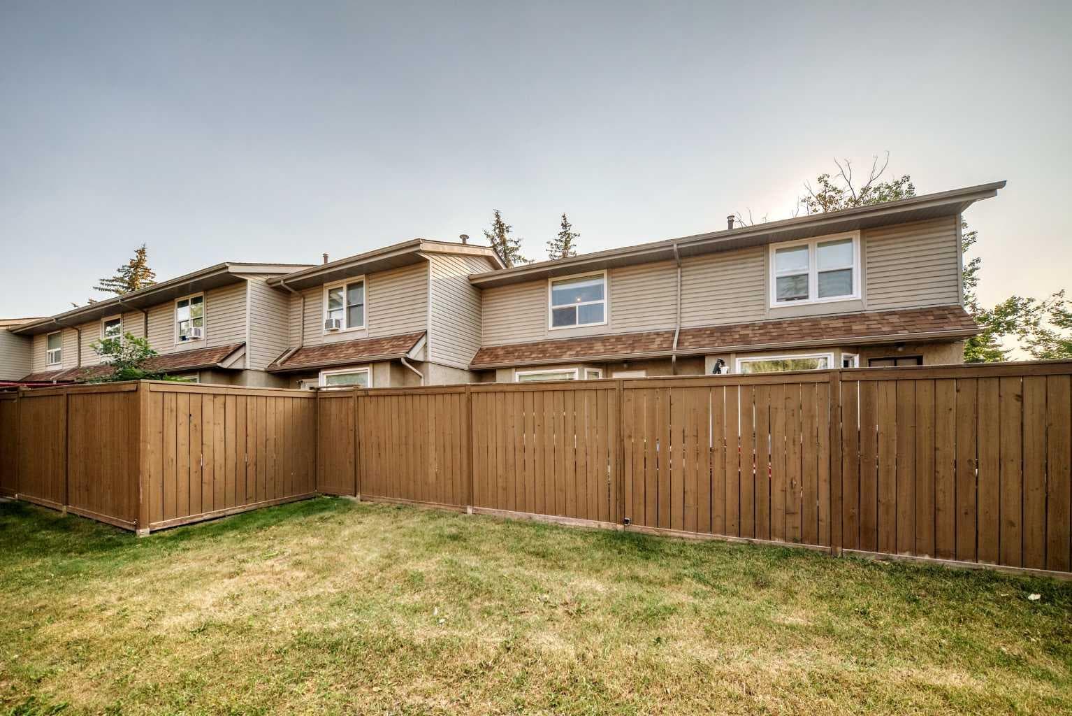 13, 123 Queensland Drive SE