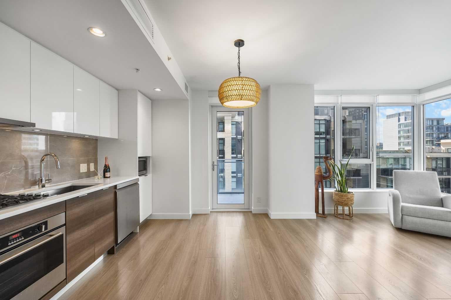 505, 108 Waterfront Court SW