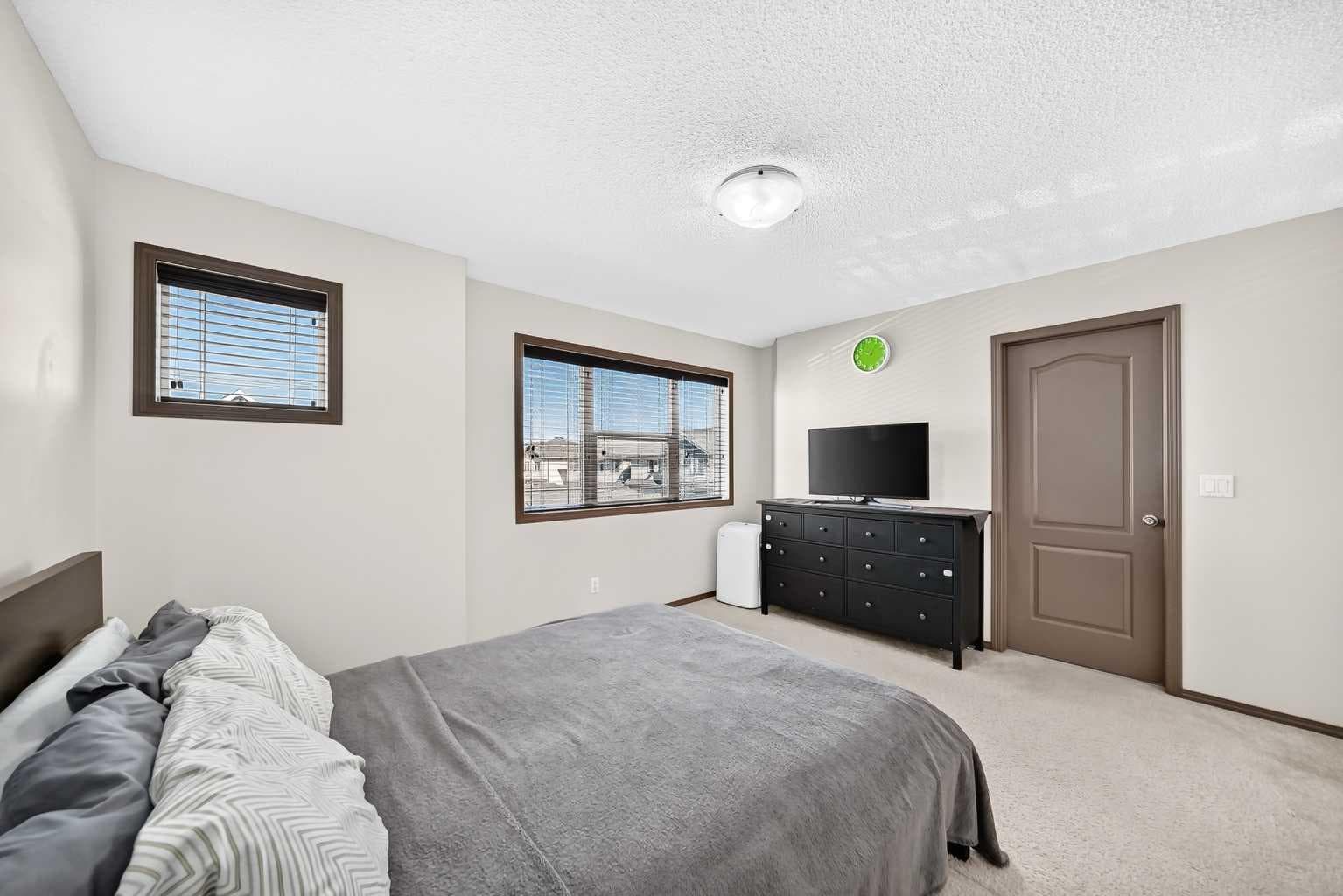 251 Skyview Point Road NE