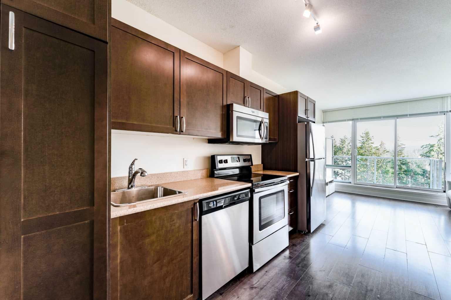 511, 30 Brentwood Common NW