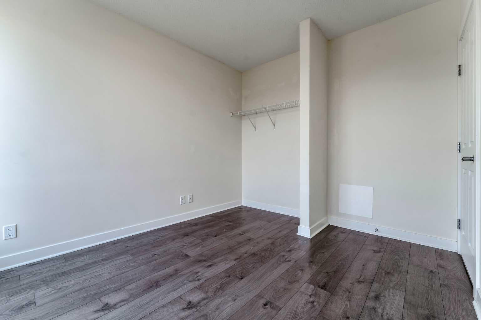 511, 30 Brentwood Common NW