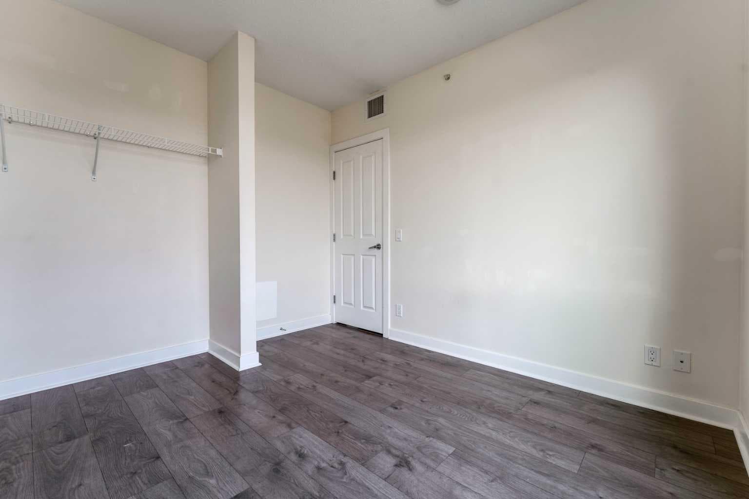 511, 30 Brentwood Common NW