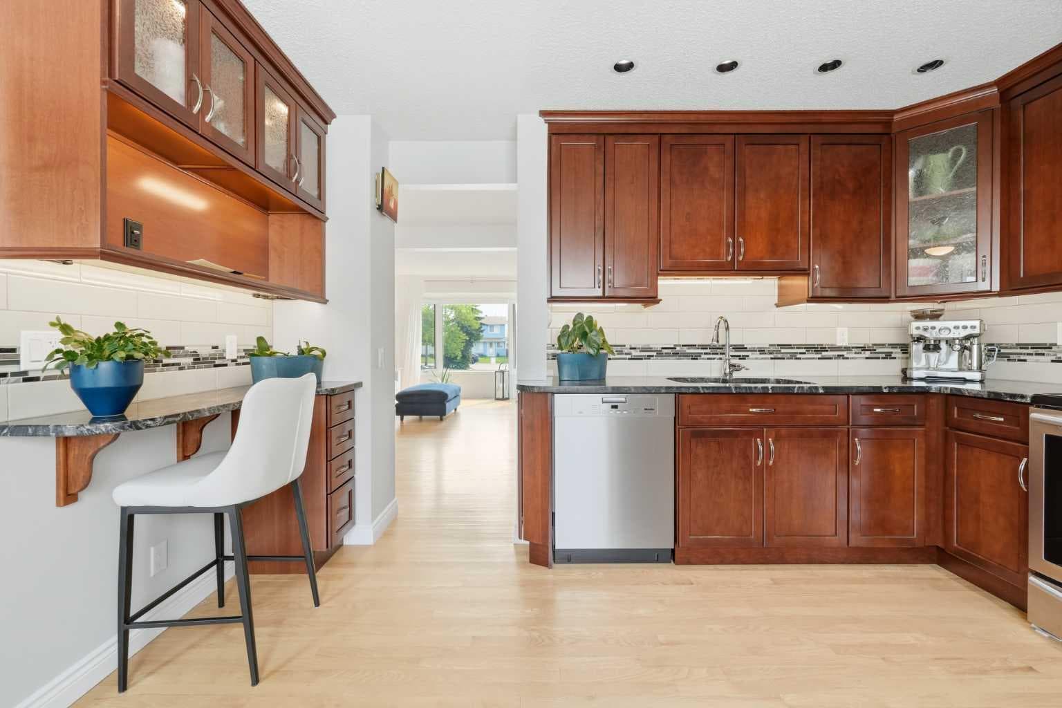 224 Erin Dale Place SE