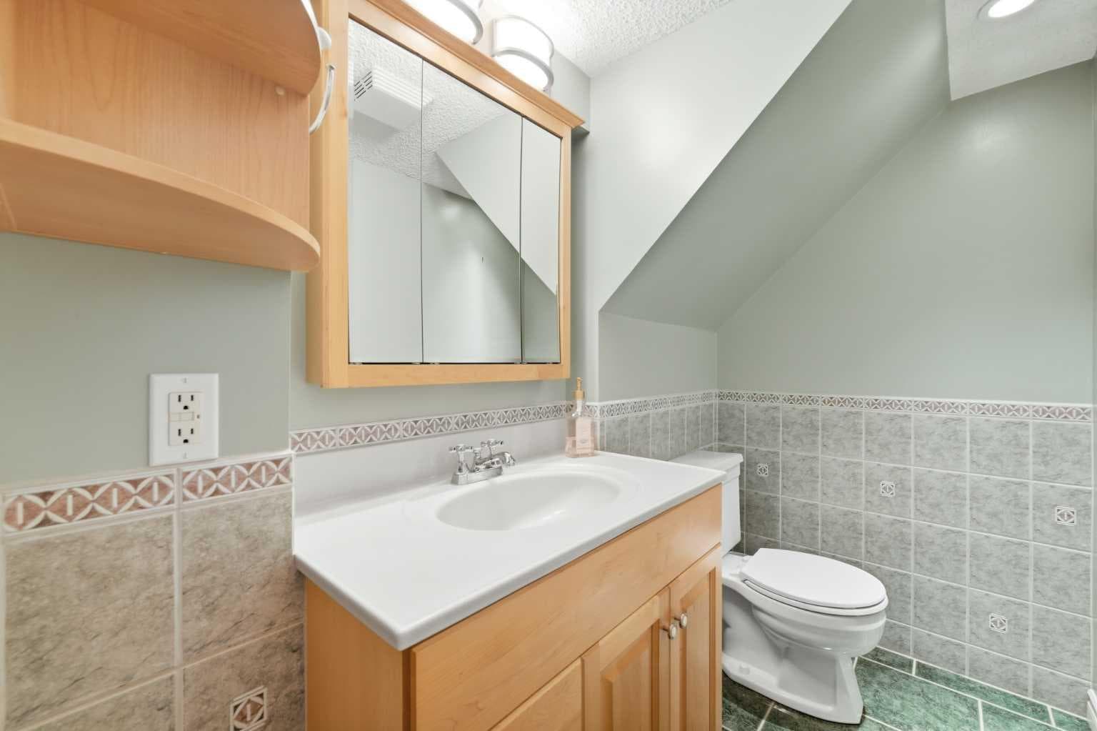 224 Erin Dale Place SE