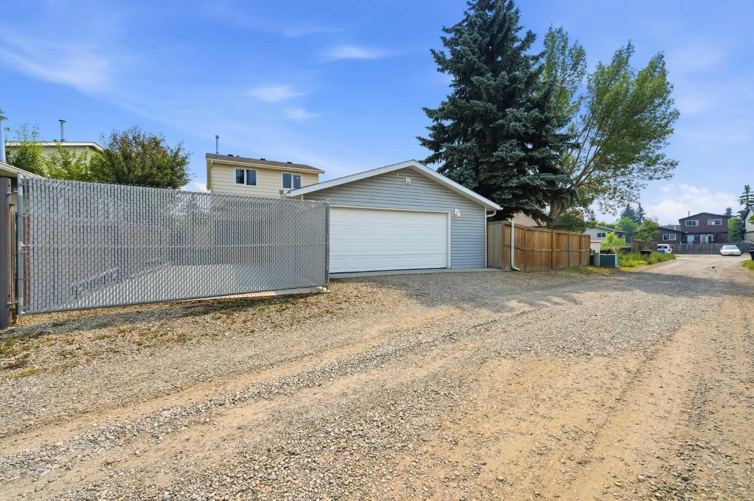 224 Erin Dale Place SE