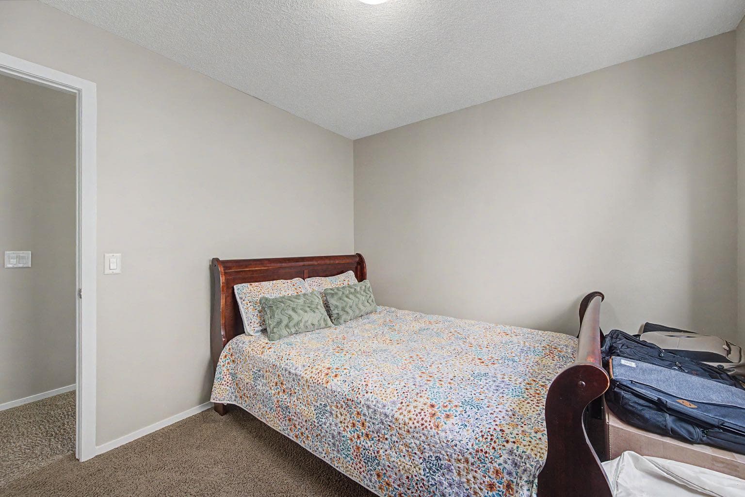 1600 Copperfield Boulevard SE