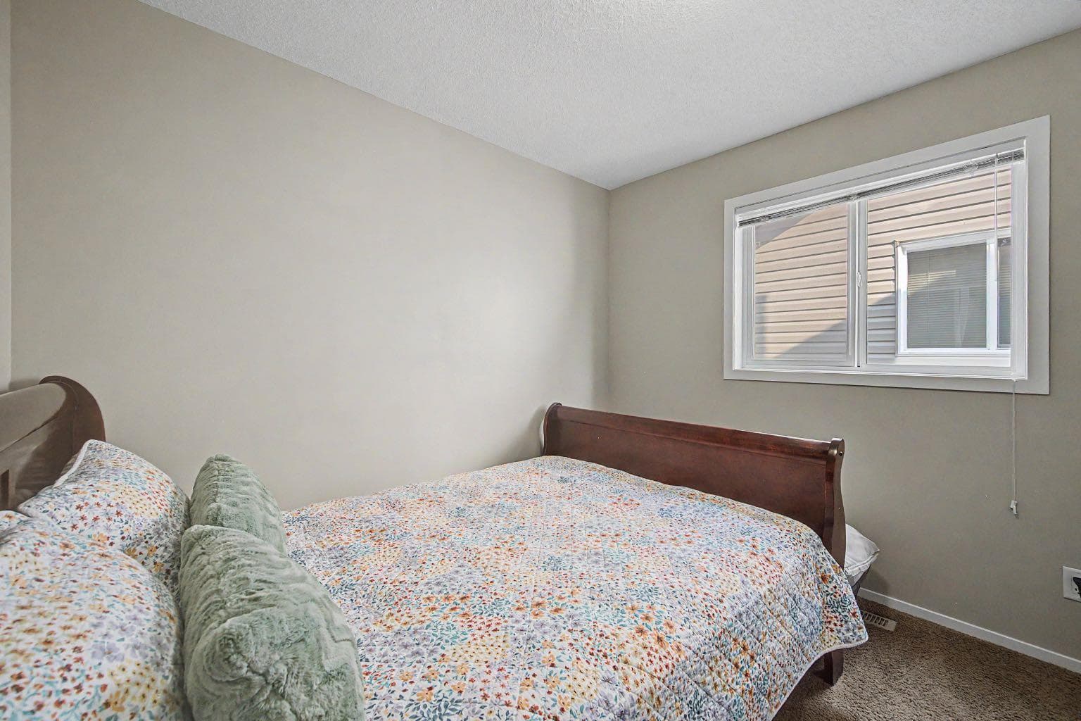 1600 Copperfield Boulevard SE