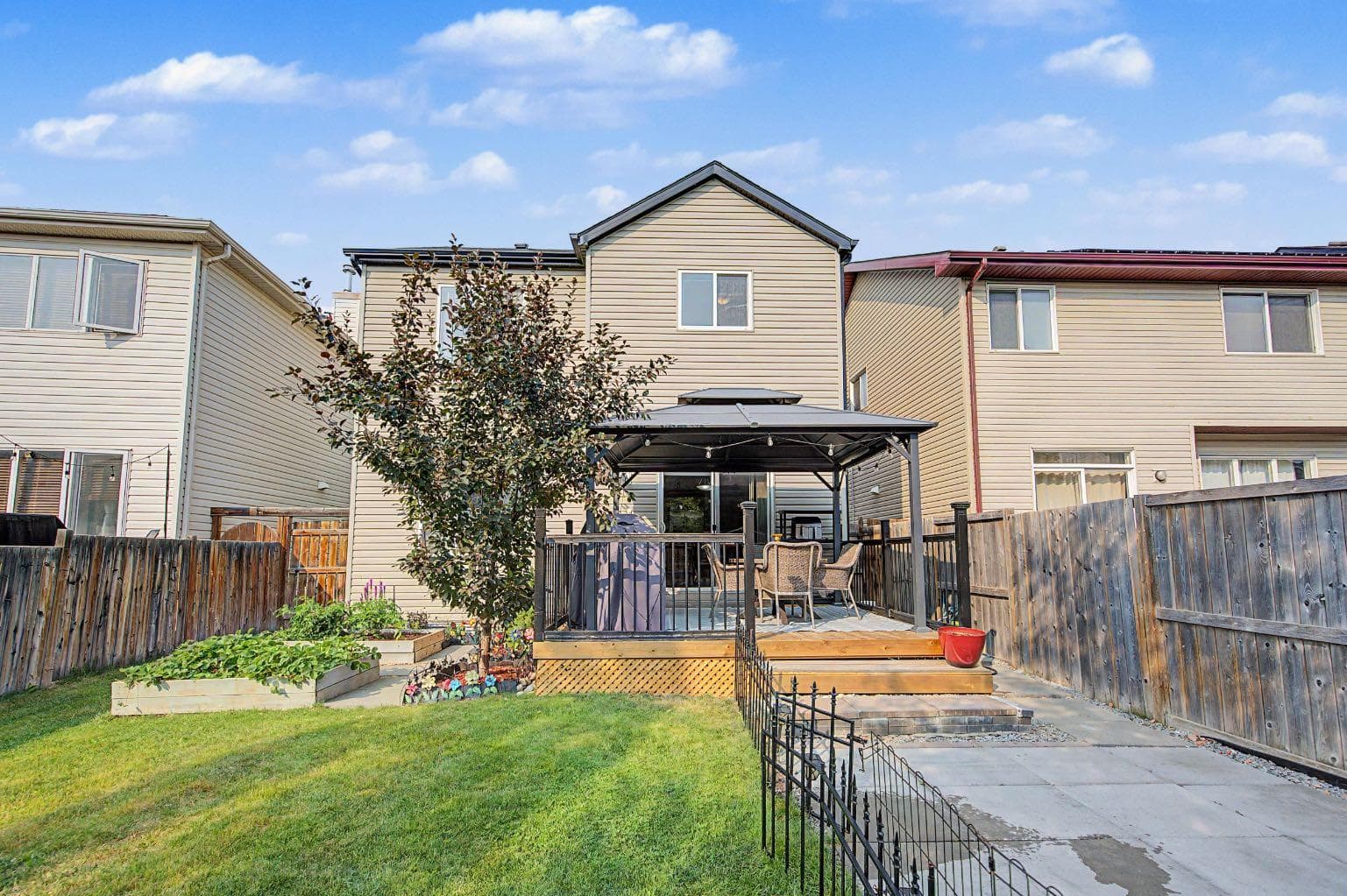 1600 Copperfield Boulevard SE