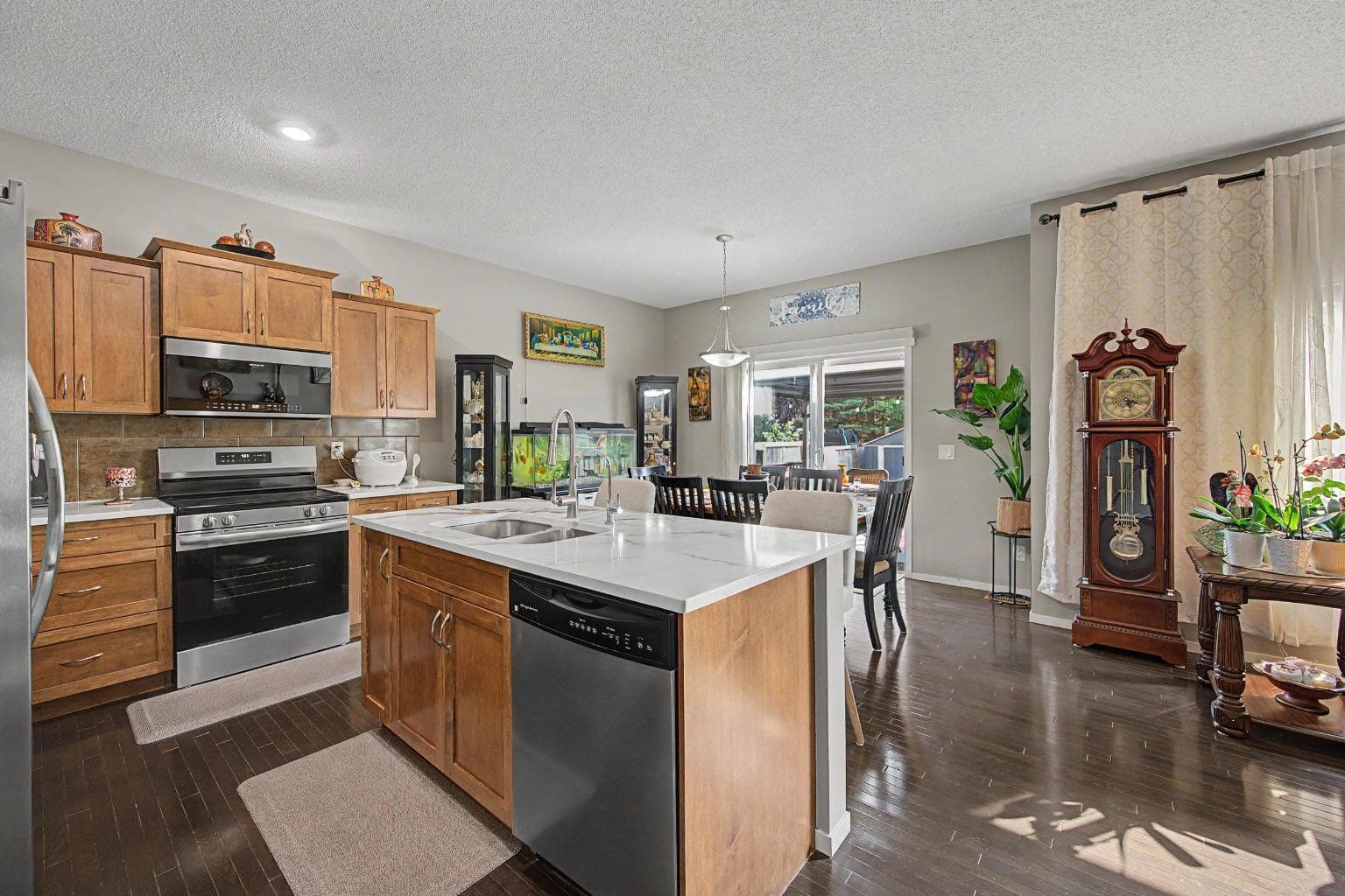 1600 Copperfield Boulevard SE