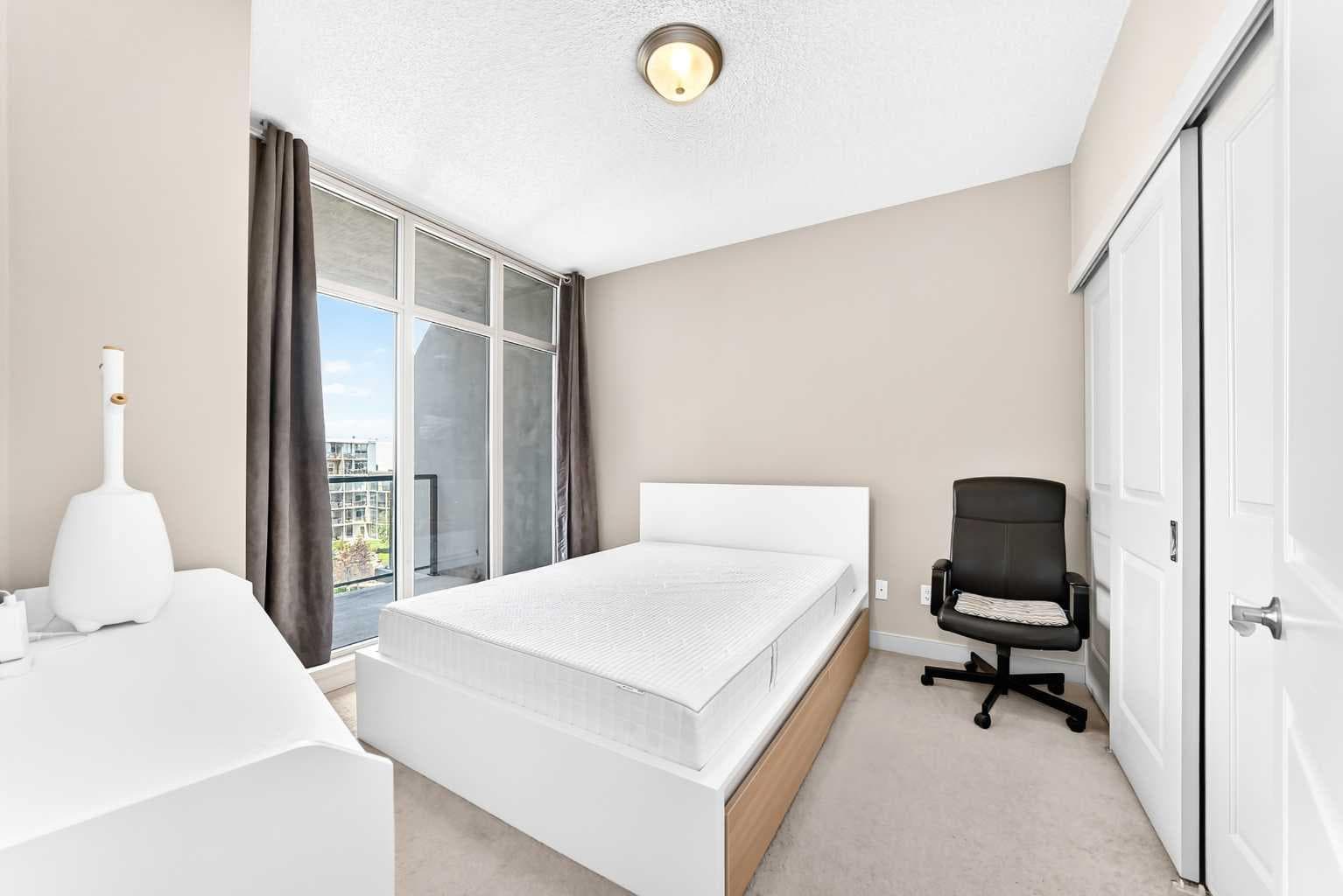 5601, 11811 Lake Fraser Drive SE
