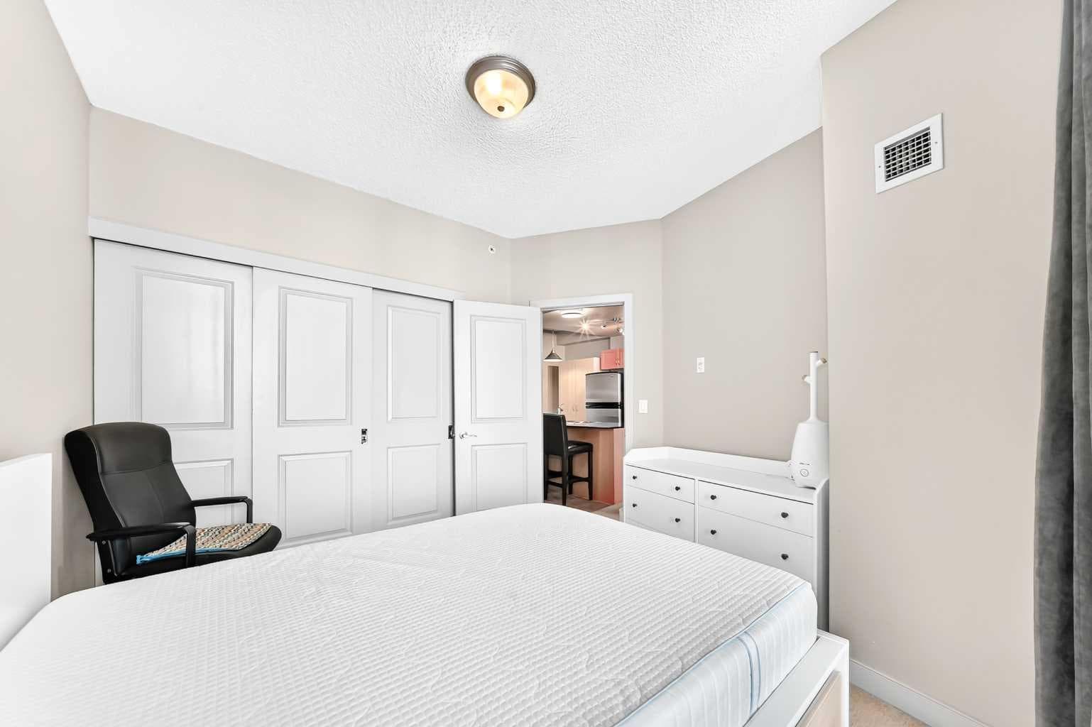 5601, 11811 Lake Fraser Drive SE