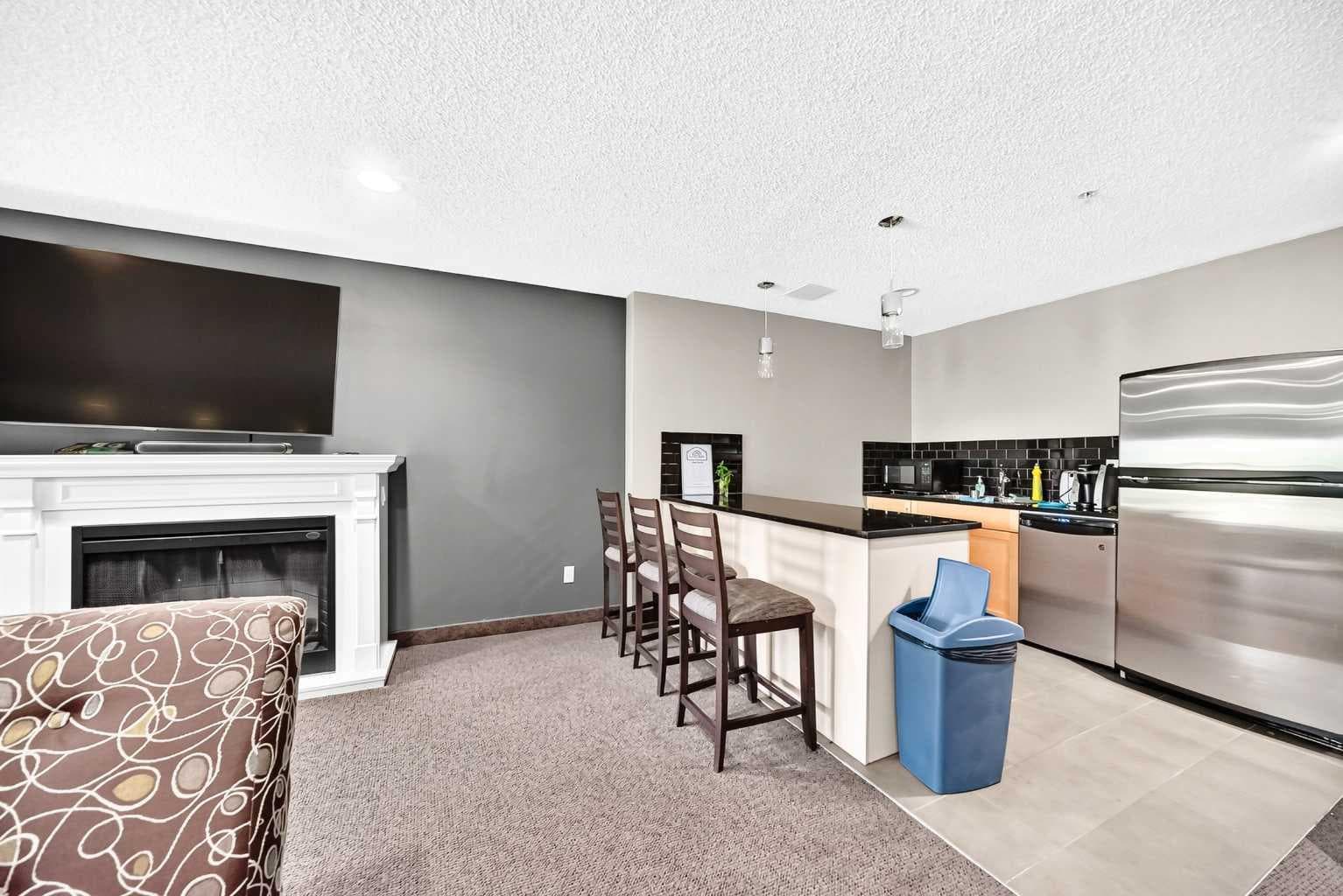 5601, 11811 Lake Fraser Drive SE
