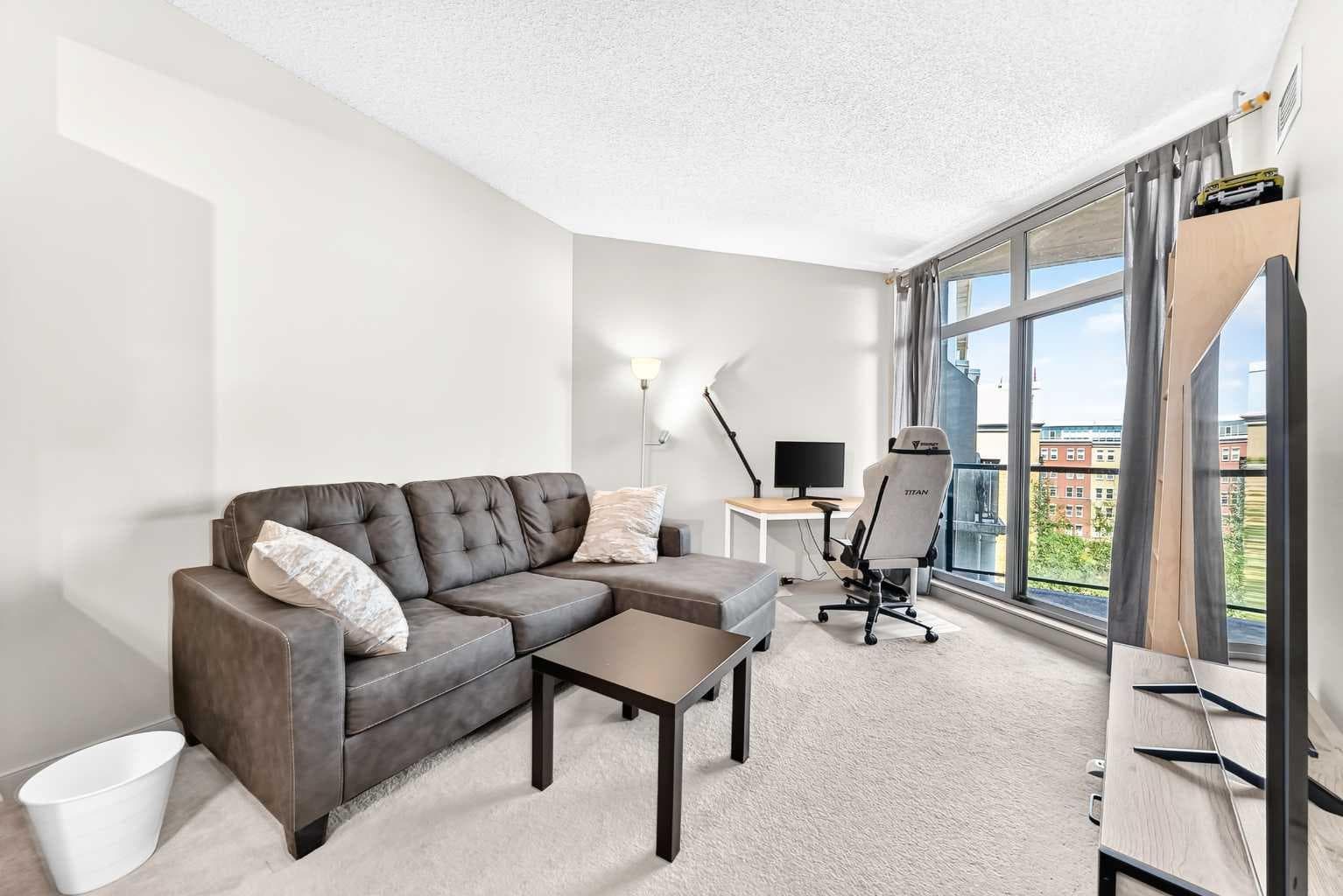 5601, 11811 Lake Fraser Drive SE