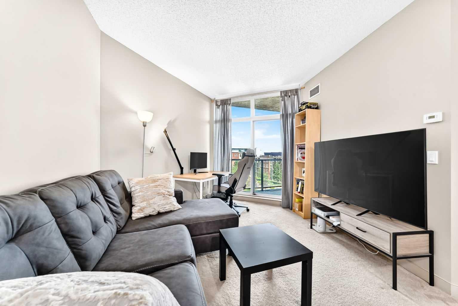 5601, 11811 Lake Fraser Drive SE