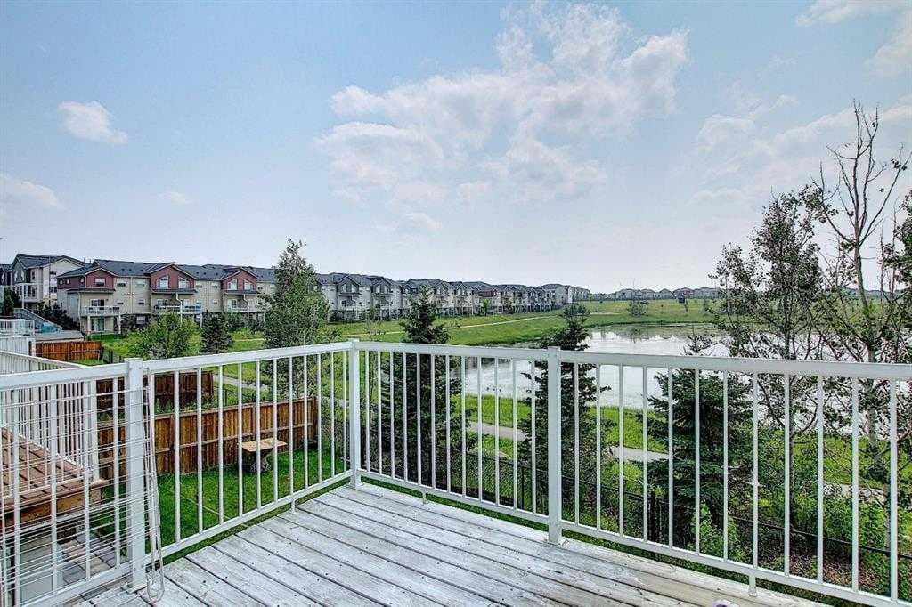 45 Redstone Drive NE