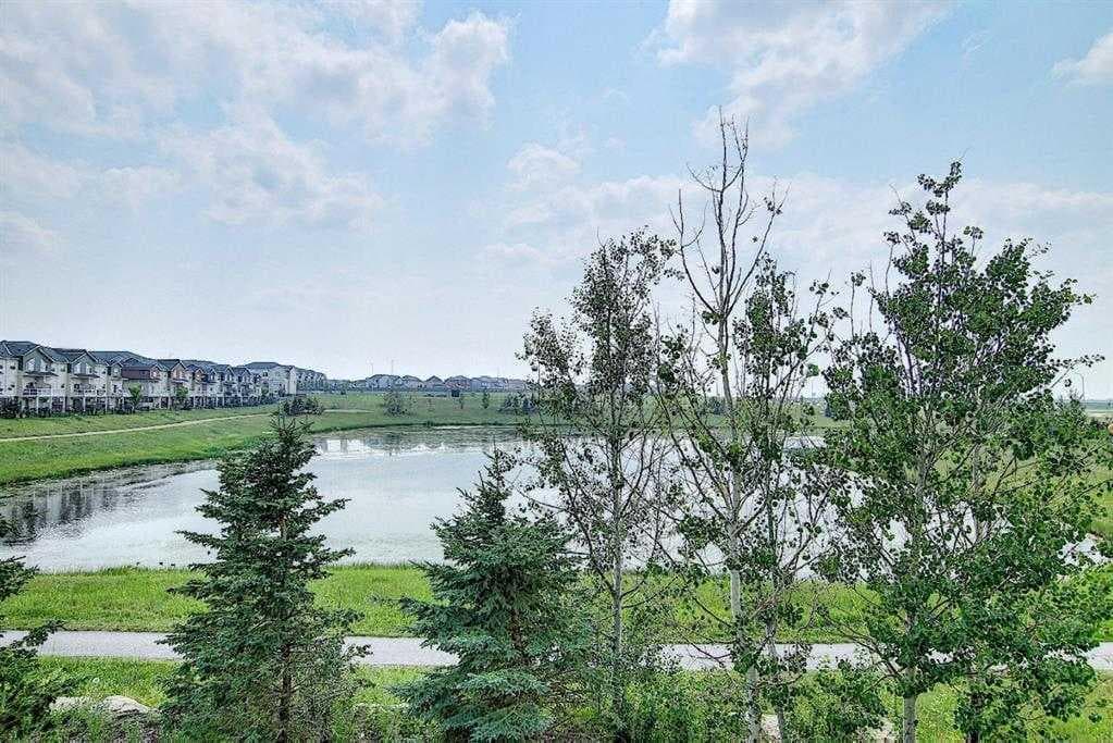 45 Redstone Drive NE