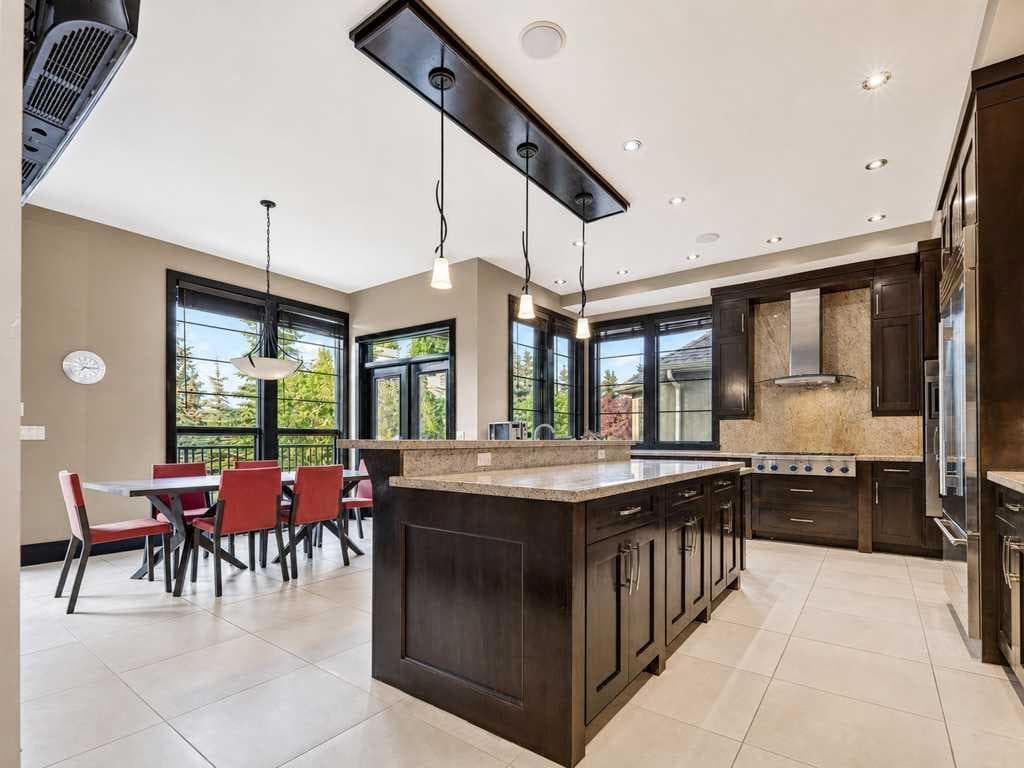 10 Aspen Ridge Way SW