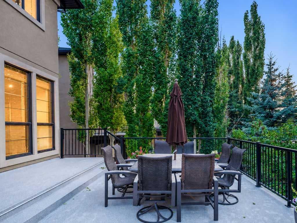 10 Aspen Ridge Way SW