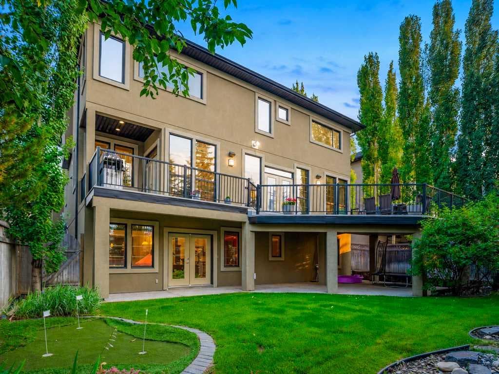 10 Aspen Ridge Way SW