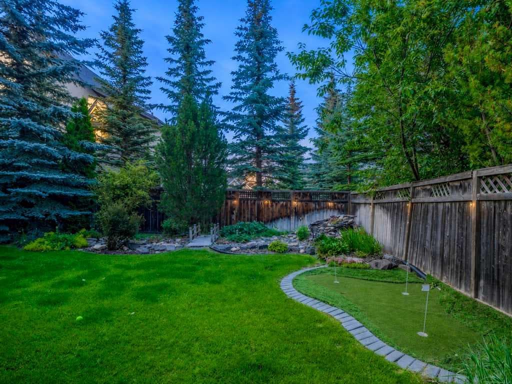 10 Aspen Ridge Way SW