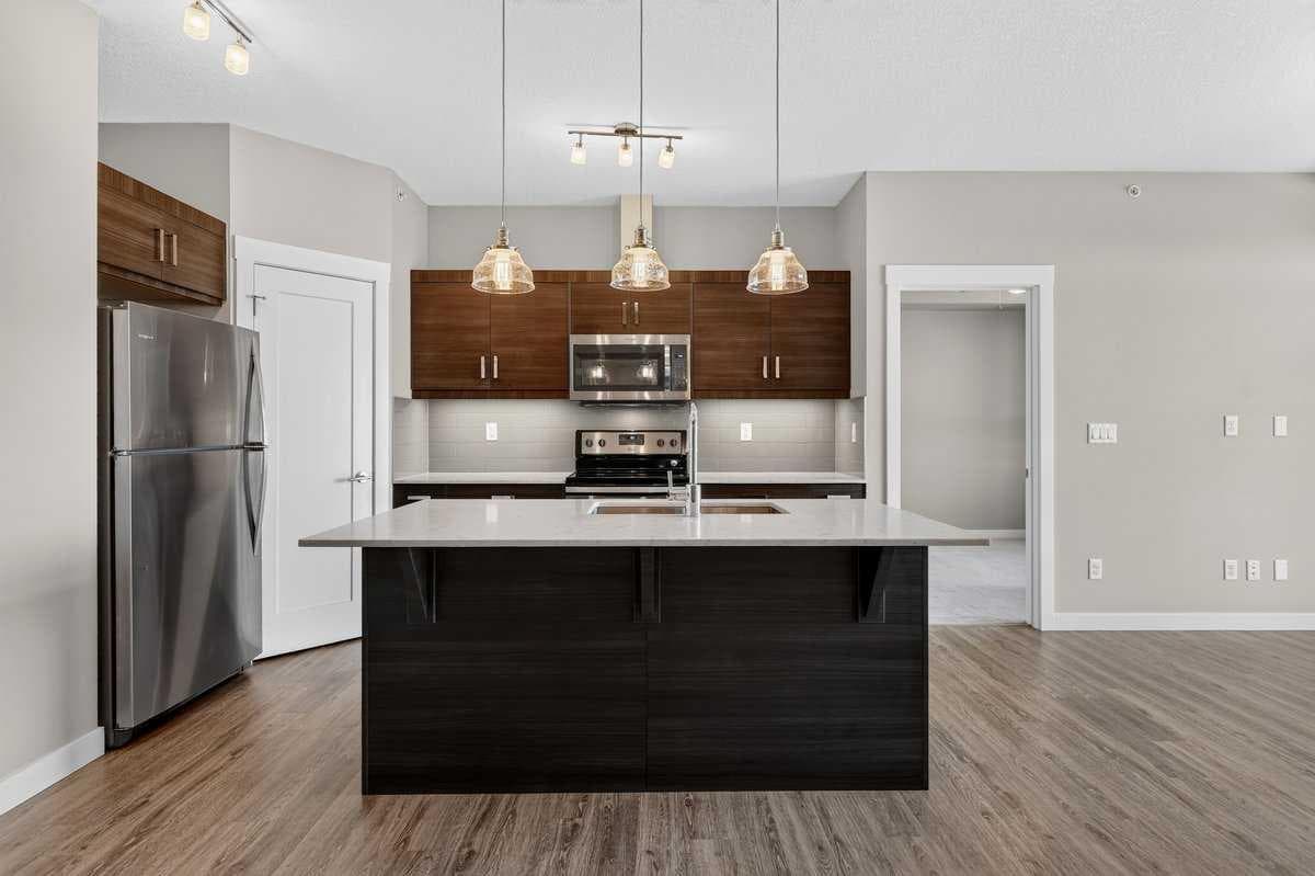 418, 10 Walgrove Walk SE