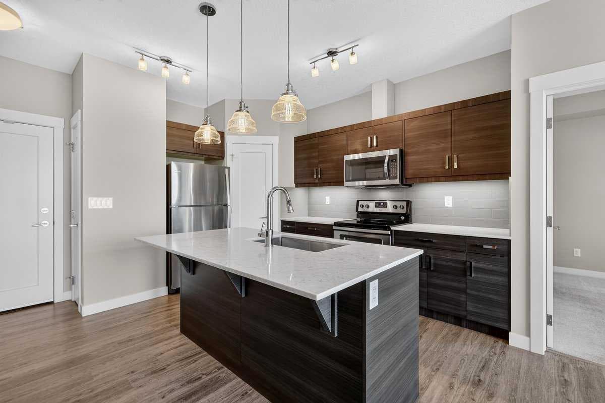 418, 10 Walgrove Walk SE