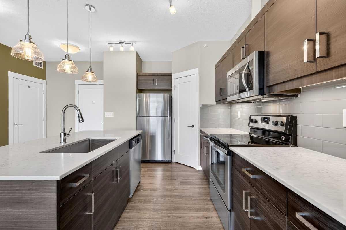418, 10 Walgrove Walk SE