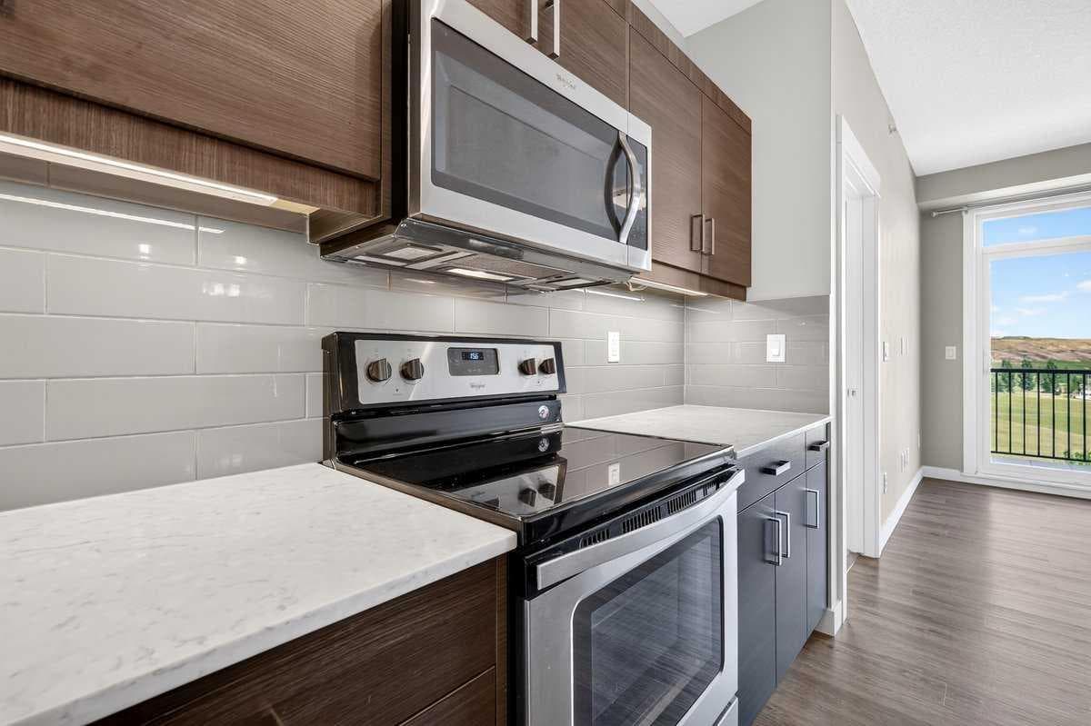 418, 10 Walgrove Walk SE
