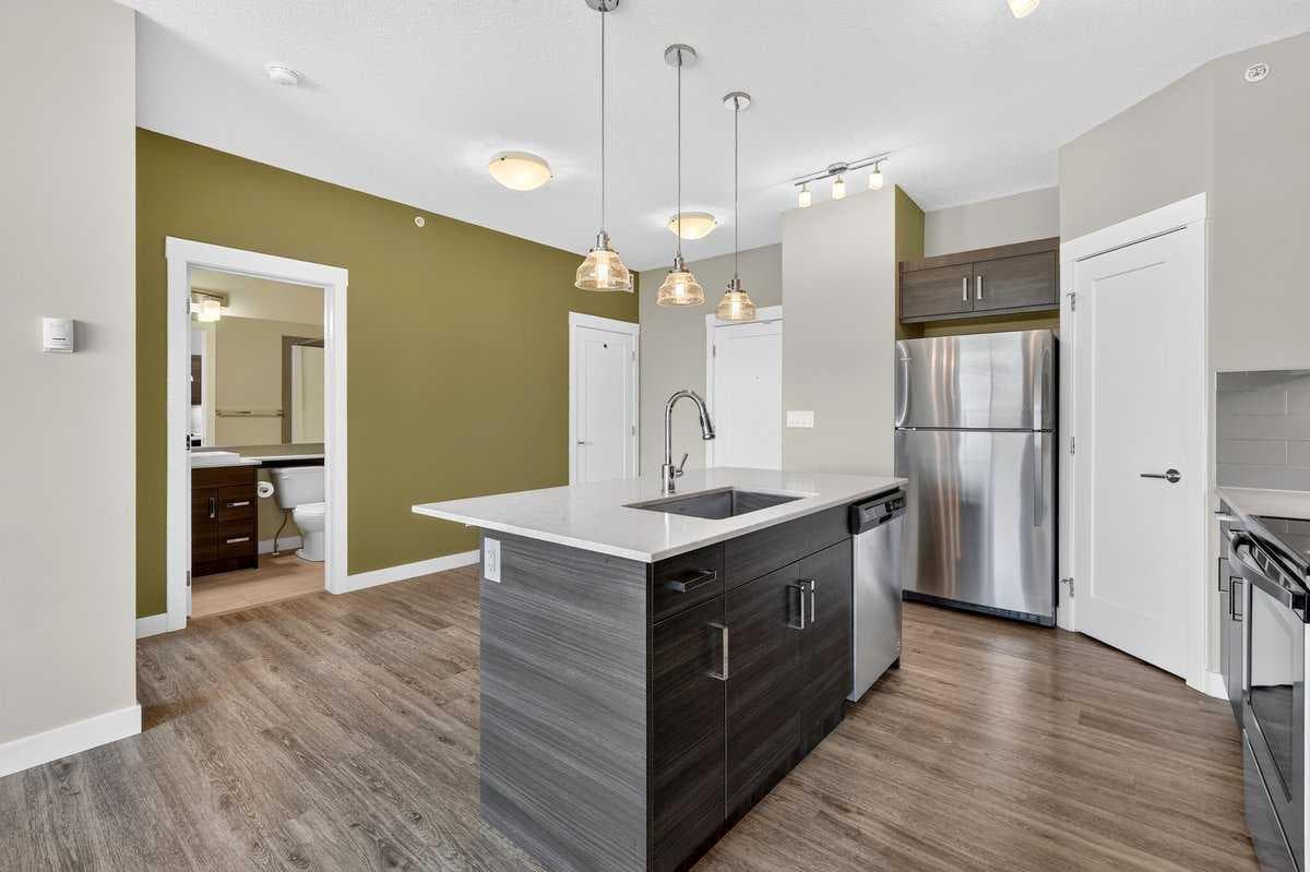 418, 10 Walgrove Walk SE